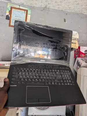 Laptop MSI GP62 7RDX Leopard 16GB Intel Core i7 SSD 128GB