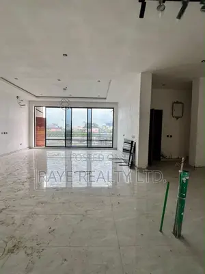 2bdrm Apartment in Lekki Phase 1 for sale