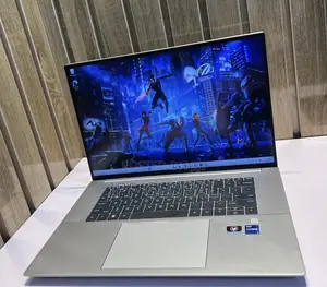 Laptop HP ZBook Studio G8 32GB Intel Core i9 SSD 1T