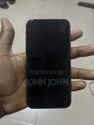 Apple iPhone 11 64 GB Red