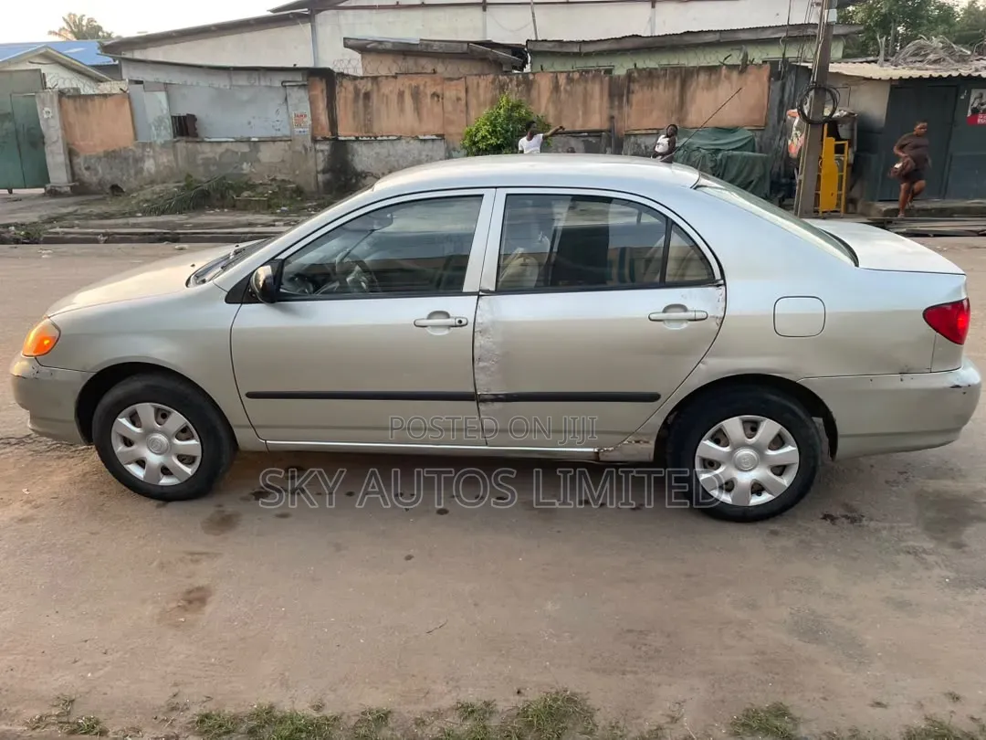 Toyota Corolla Sedan 2003 Silver