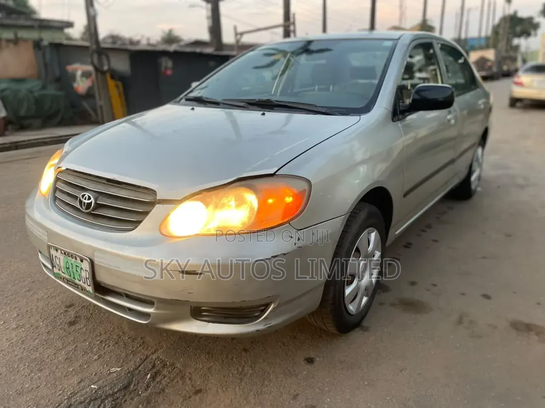 Toyota Corolla Sedan 2003 Silver