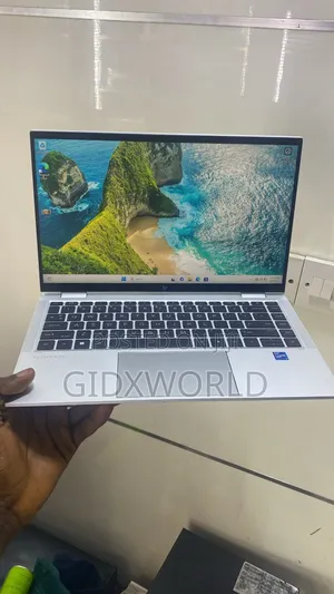 Laptop HP EliteBook 1040 G8 32GB Intel Core i7 SSD 512GB