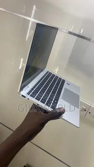 Laptop HP EliteBook 1040 G8 32GB Intel Core i7 SSD 512GB