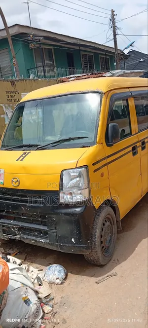 Mazda E2000 2010 Yellow