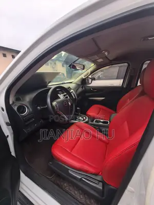 Nissan Navara 2017 White