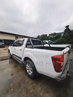 Nissan Navara 2017 White