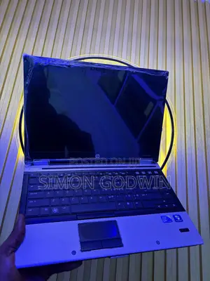 Laptop HP EliteBook 8440P 6GB Intel Core i5 HDD+SSD 250GB