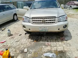 Toyota Highlander 2003 Gold