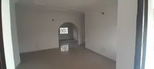 3bdrm Apartment in Ogombo Road Abraham for rent