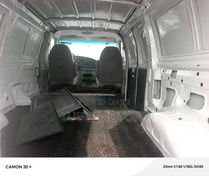 Ford E250 2008 White