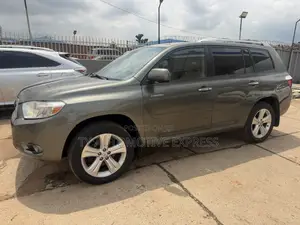 Toyota Highlander Limited 2009 Gray