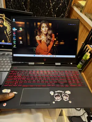 Laptop HP Omen 15-ce0xx 16GB Intel Core i5 SSD 512GB