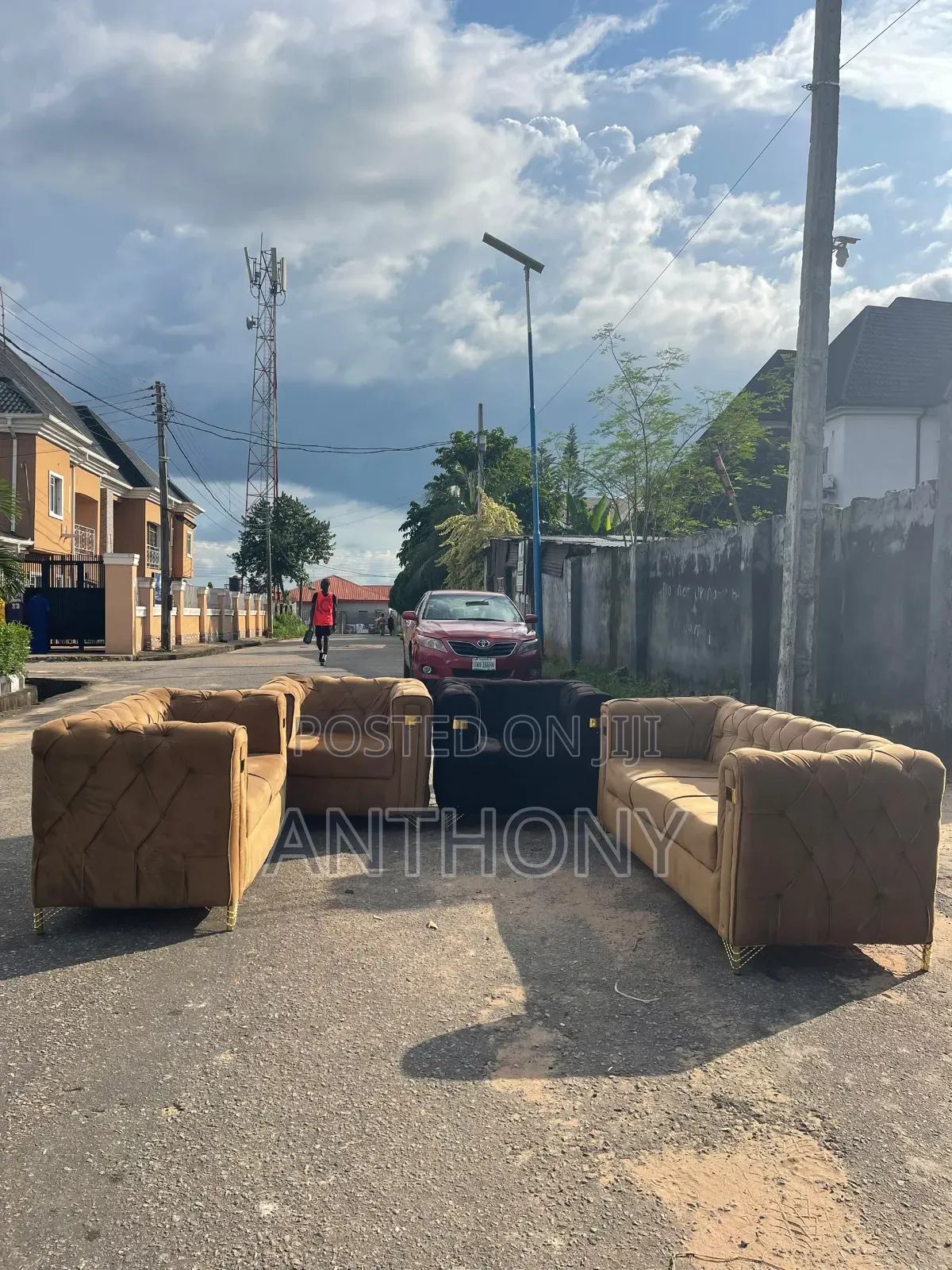 Neatly Used Sofa Set