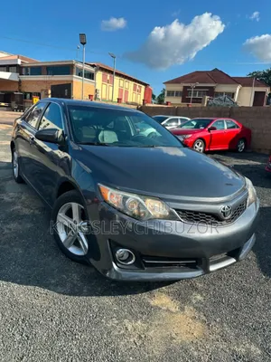 Toyota Camry 2014 Gray