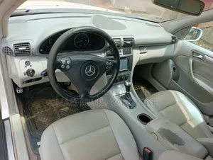 Mercedes-Benz C230 2007 White