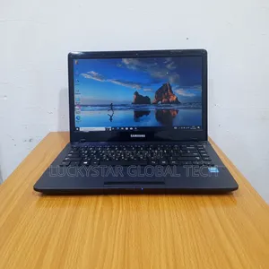 Laptop Samsung 8GB Intel Core i3 HDD 320GB