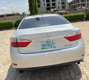 Lexus ES 2014 Brown