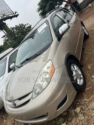 Toyota Sienna LE FWD 2006 Gold