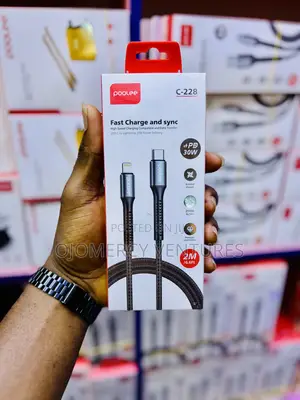 Poolee C-228 USB-C to Lightning Fast Charging Cable.