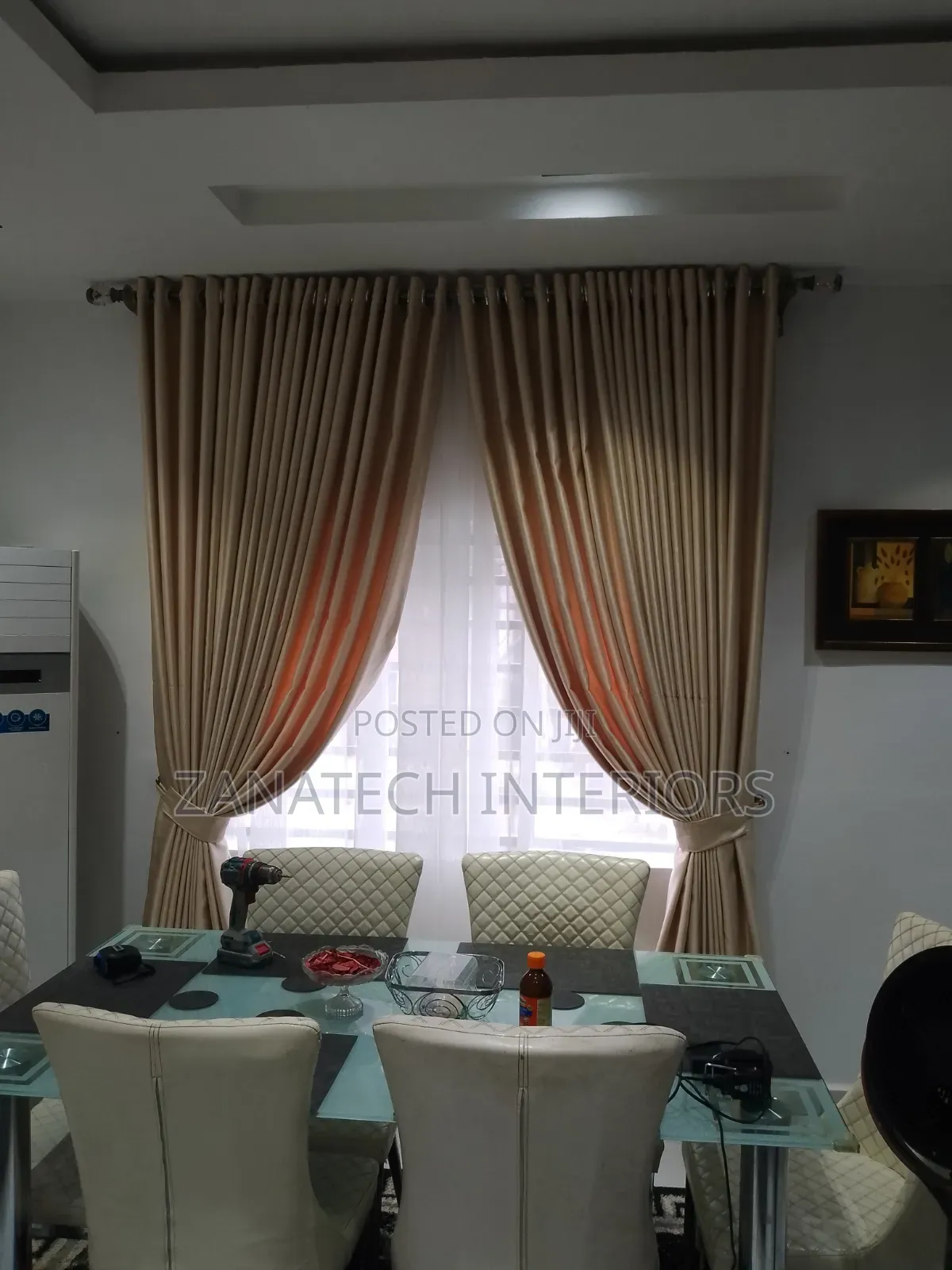 Window Blinds , Curtains