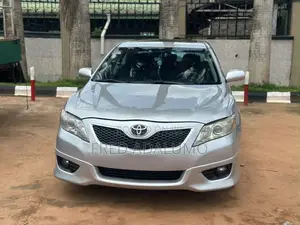 Toyota Camry 2011 Silver