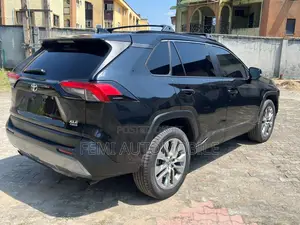 Toyota RAV4 2019 Black