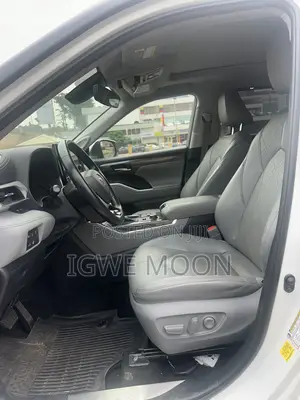 Toyota Highlander Platinum AWD 2023 White