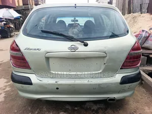 Nissan Almera Tino 2002 Green