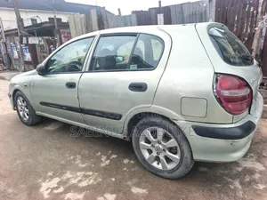 Nissan Almera Tino 2002 Green