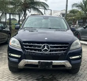 Mercedes-Benz M Class ML 350 4Matic 2013 Blue