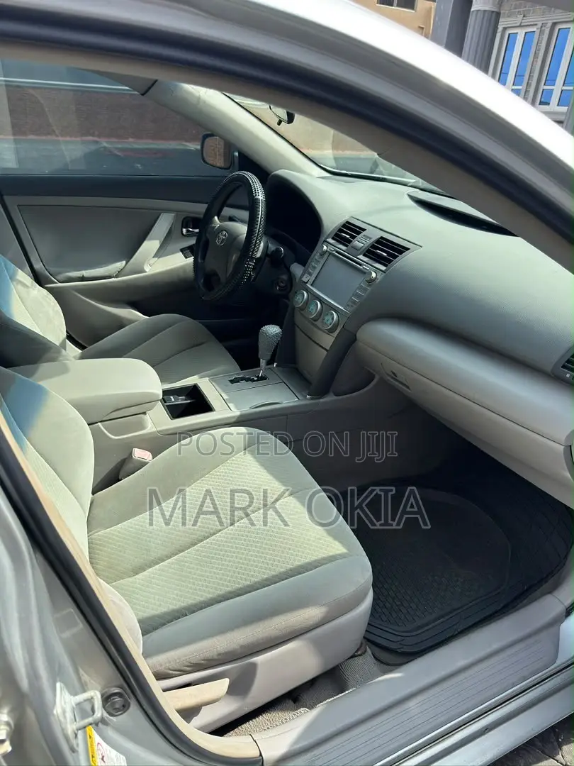 Toyota Camry 2008 Silver