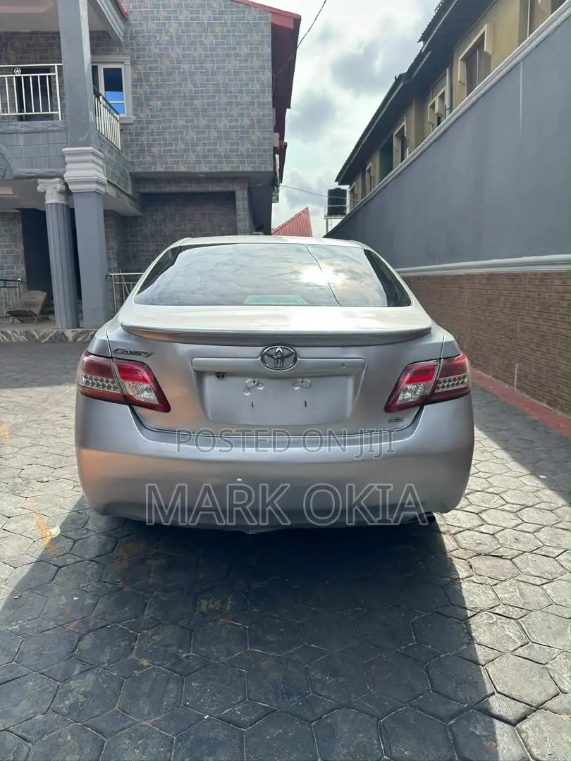 Toyota Camry 2008 Silver