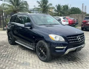 Mercedes-Benz M Class ML 350 4Matic 2013 Blue