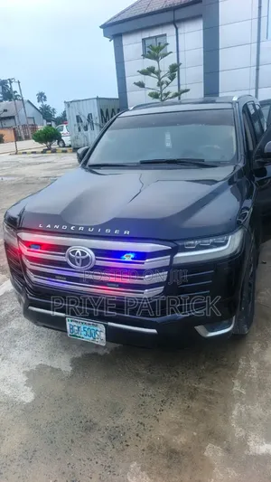 Toyota Land Cruiser 2024 Black