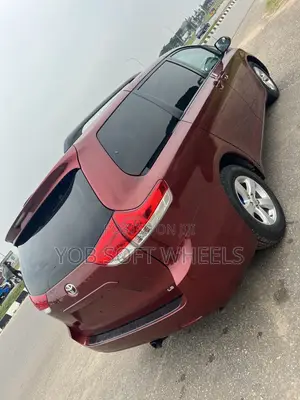 Toyota Sienna LE AWD 7-Passenger 2013 Red