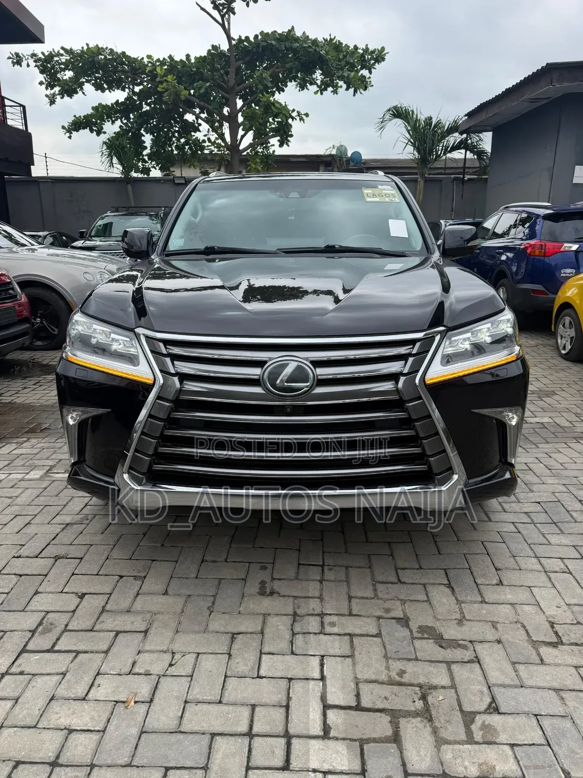 Lexus LX 2017 Black