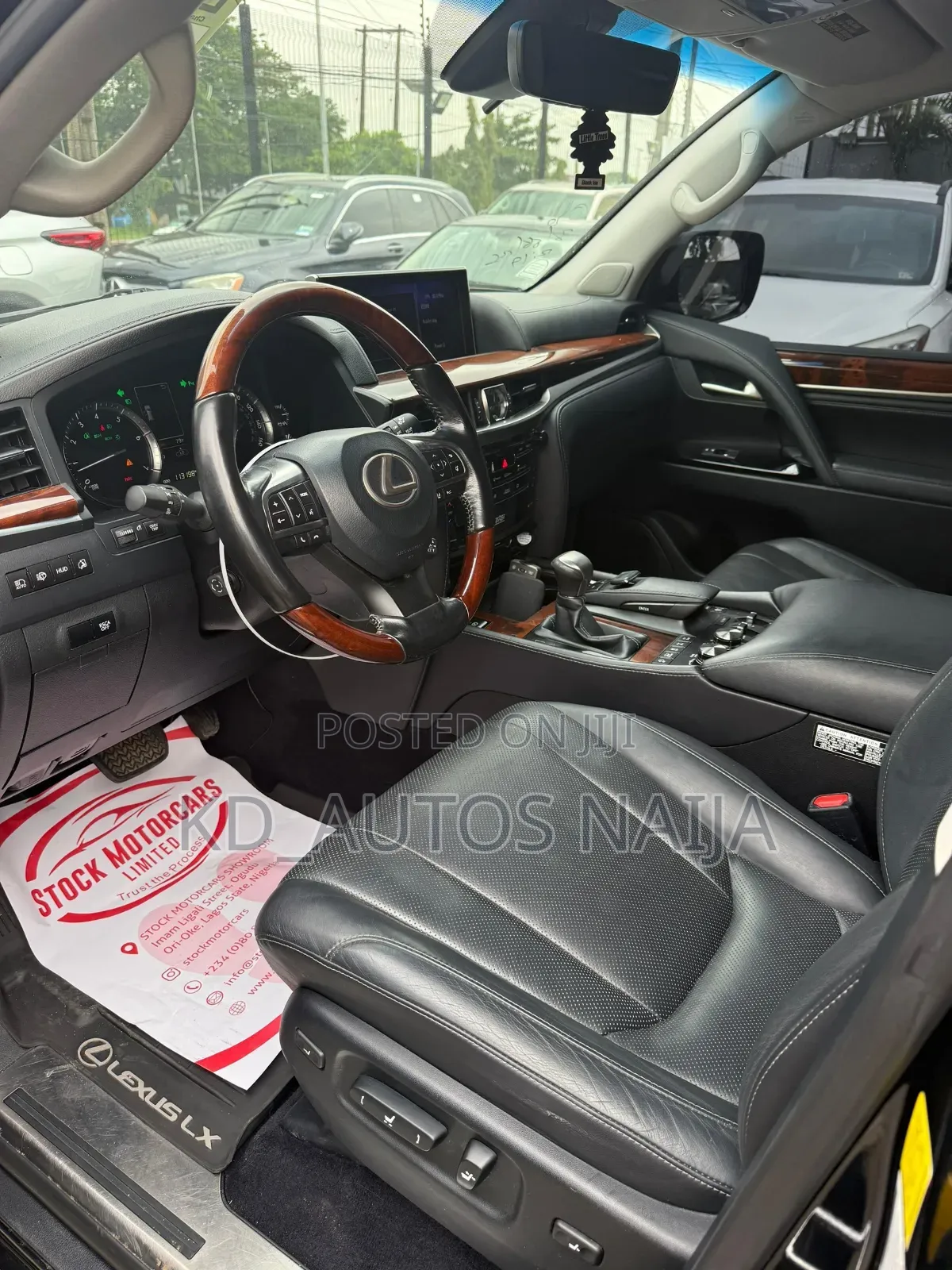 Lexus LX 2017 Black