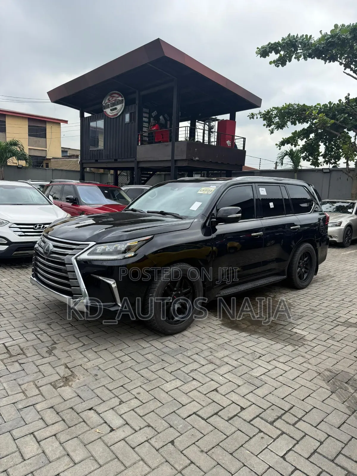 Lexus LX 2017 Black