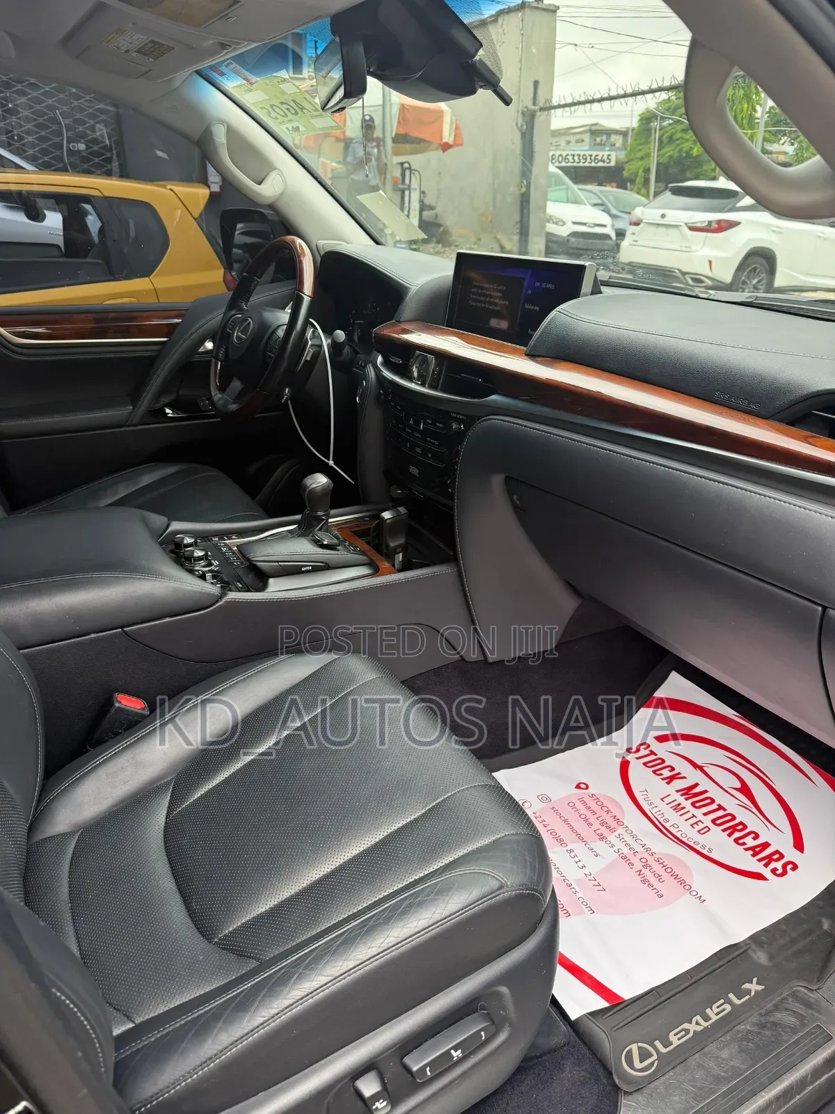 Lexus LX 2017 Black