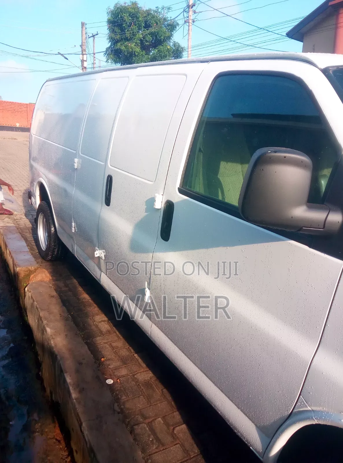 Chevrolet 3500 2010 White