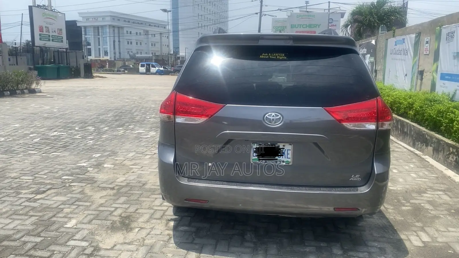 Toyota Sienna 2011 Gray