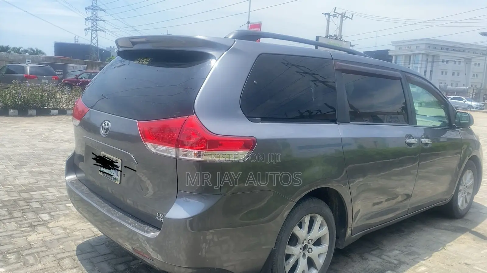 Toyota Sienna 2011 Gray