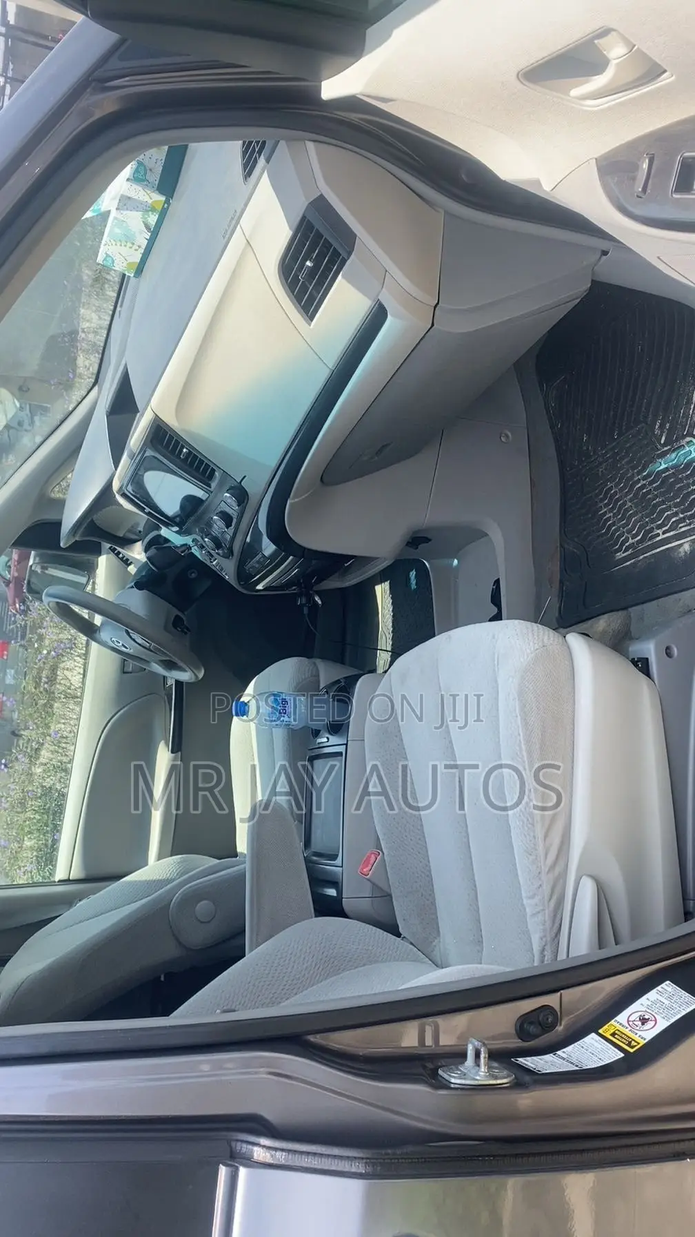Toyota Sienna 2011 Gray