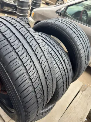 295/40/22 Pirelli Tokunbo Tire With Current Date 2025