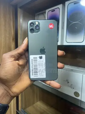 Apple iPhone 11 Pro Max 64 GB Green