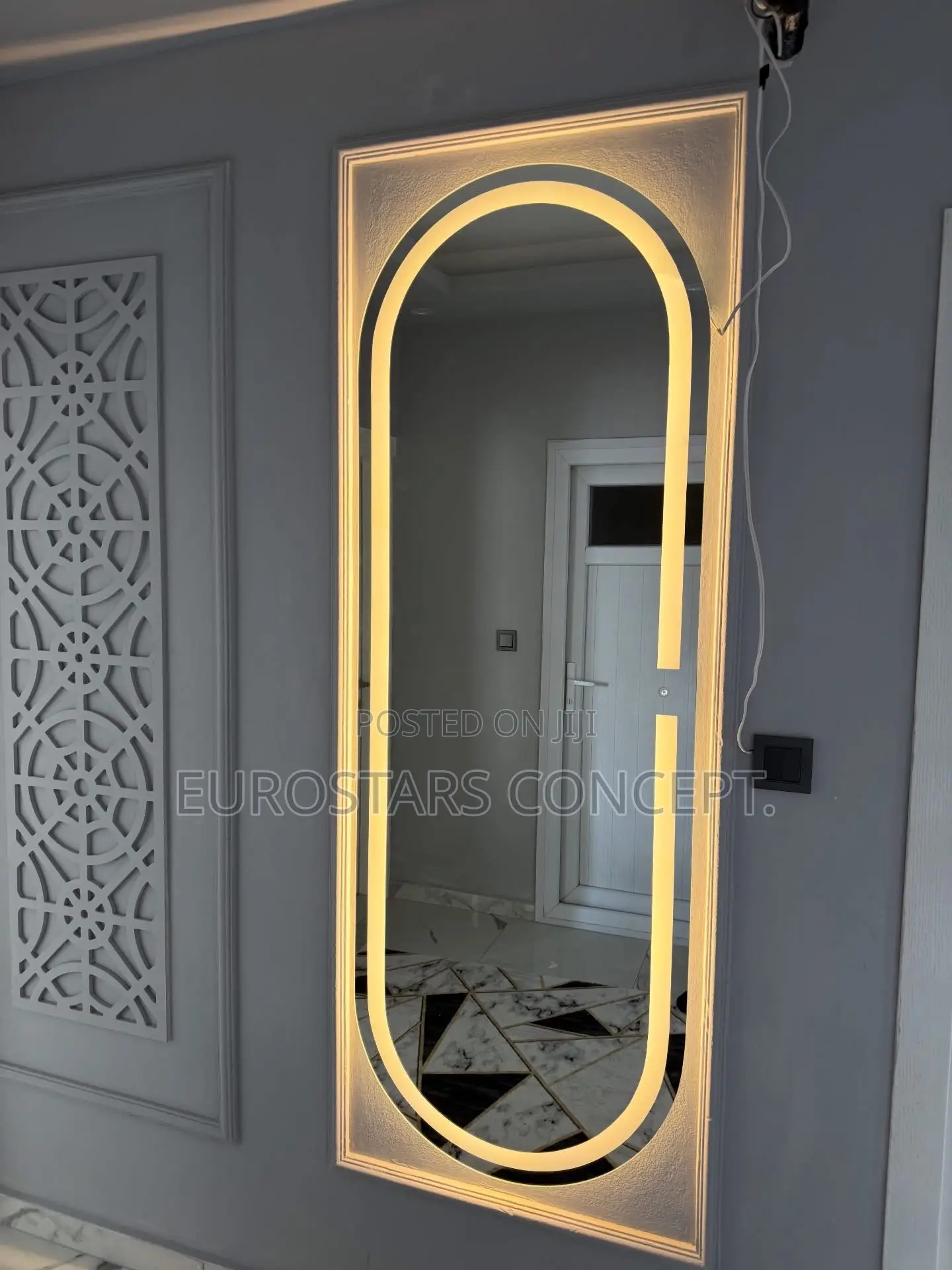 Long Oval Mirror