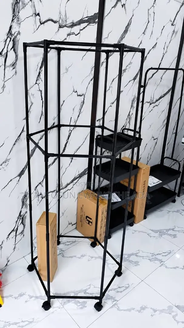 Round Movable Clothes Hangers