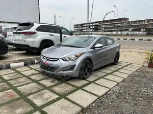 Hyundai Elantra SE 4dr Sedan (1.8L 4cyl 6M) 2015 Silver