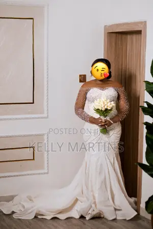 Elegant White Wedding Dress for Sale